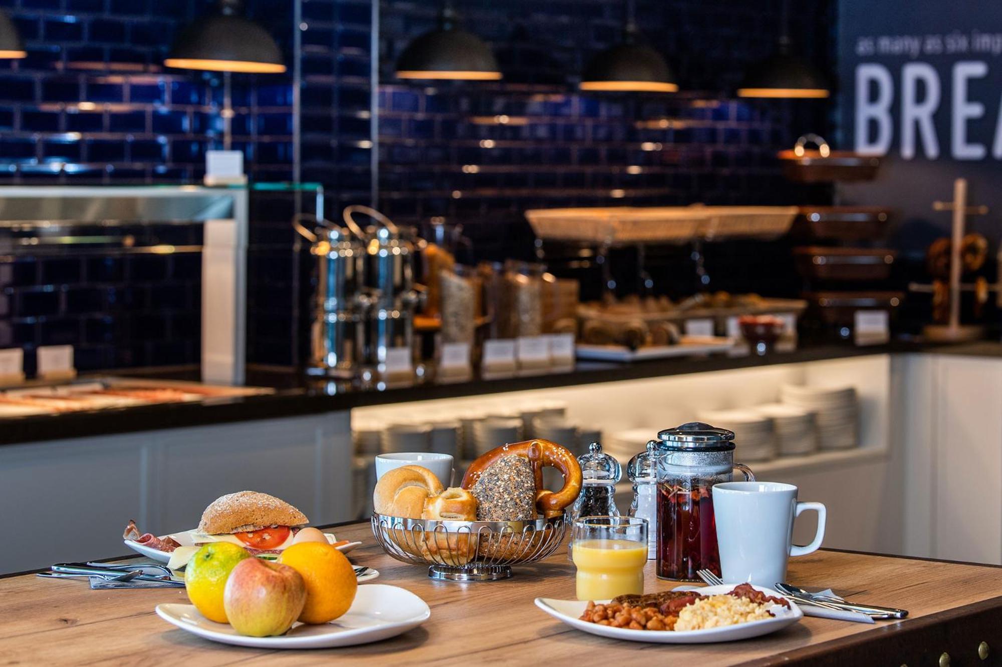 Premier Inn Leipzig City Oper Eksteriør billede