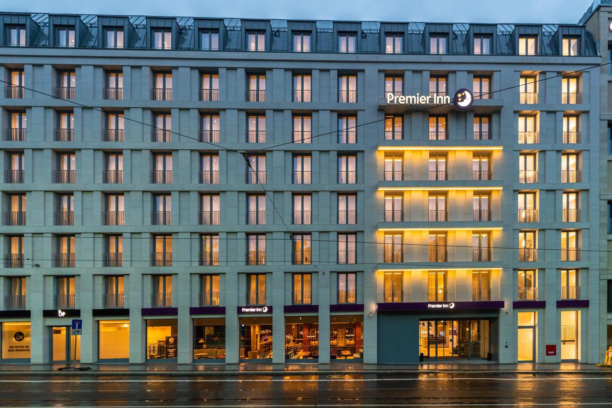 Premier Inn Leipzig City Oper Eksteriør billede
